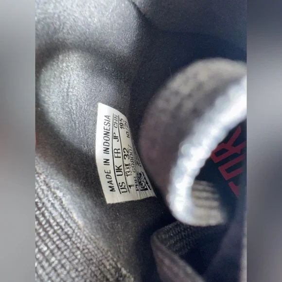 Adidas Predator Black Soccer Cleats Kids Unisex Size 1Y - Picture 8 of 8